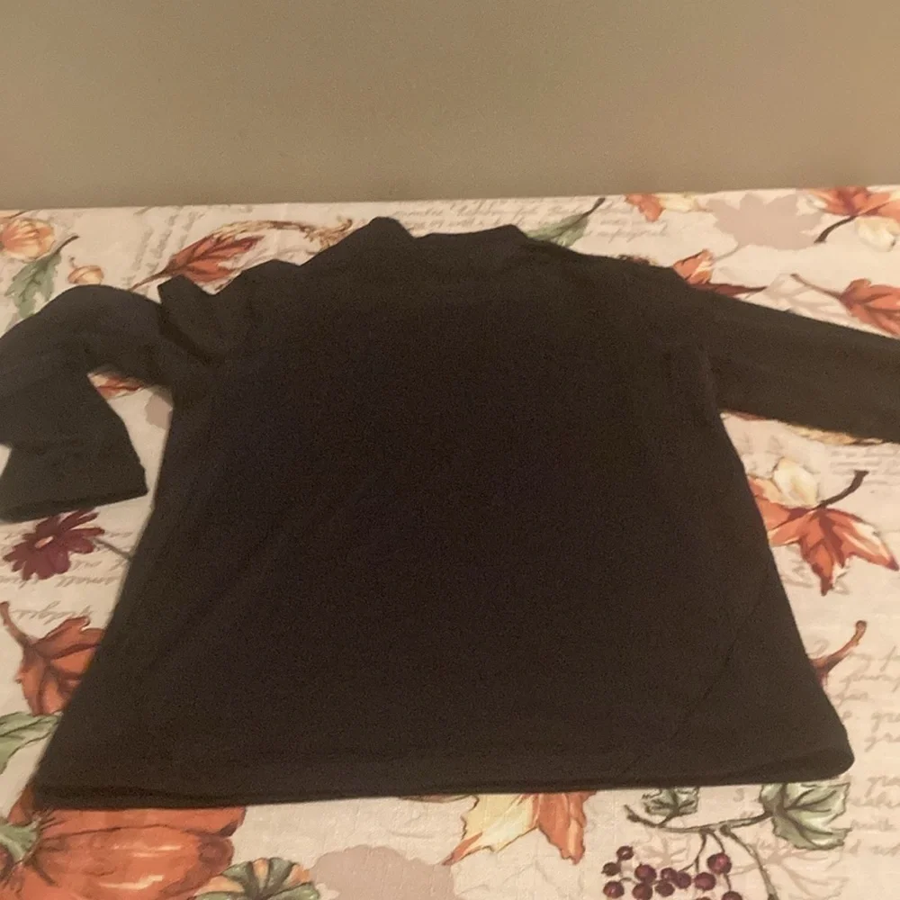 Old Navy Active Long Sleeve Black Shirt